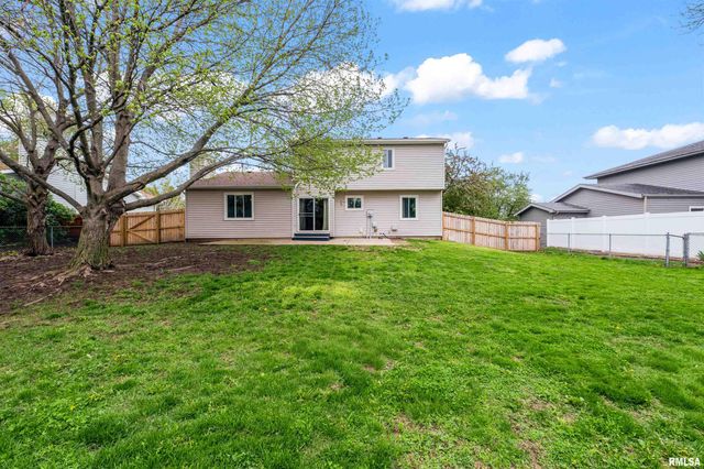 105 Colchester Drive, Normal, IL 61761