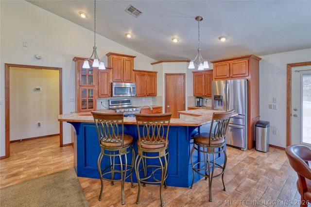 53 Island View, Eufaula, OK 74432