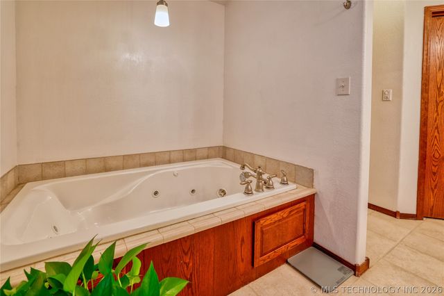 53 Island View, Eufaula, OK 74432