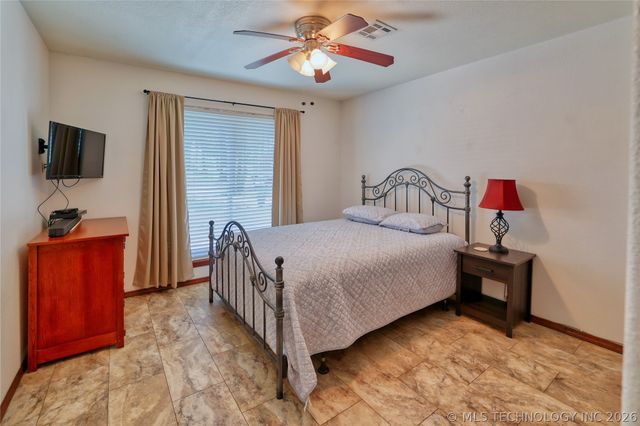 53 Island View, Eufaula, OK 74432