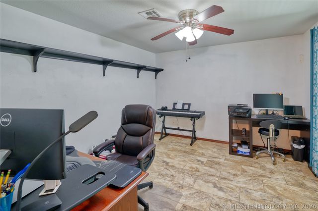 53 Island View, Eufaula, OK 74432