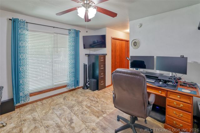 53 Island View, Eufaula, OK 74432