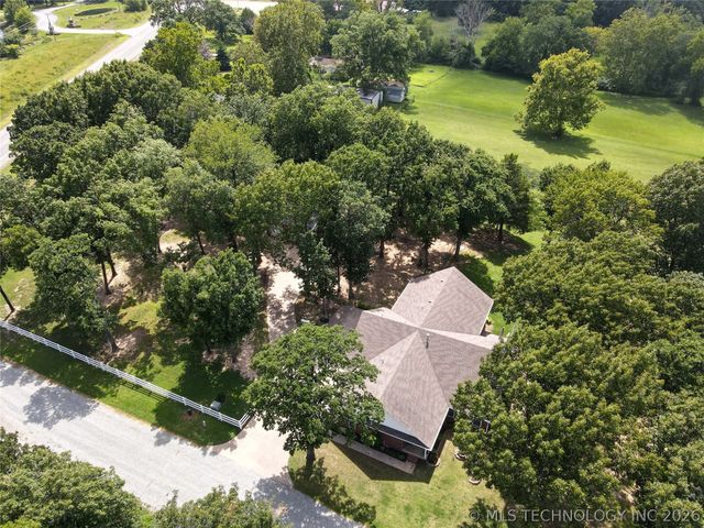 53 Island View, Eufaula, OK 74432