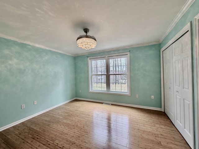 4 Prince Lane, Raymond, NH 03077