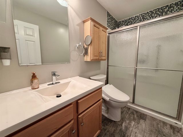 4 Prince Lane, Raymond, NH 03077