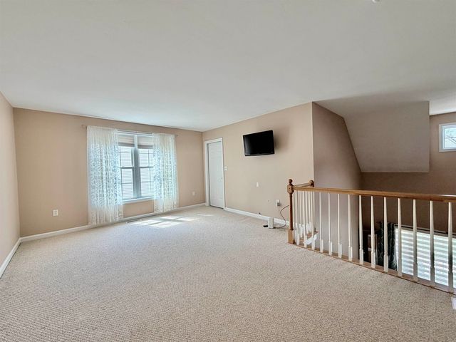 4 Prince Lane, Raymond, NH 03077