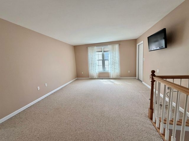 4 Prince Lane, Raymond, NH 03077