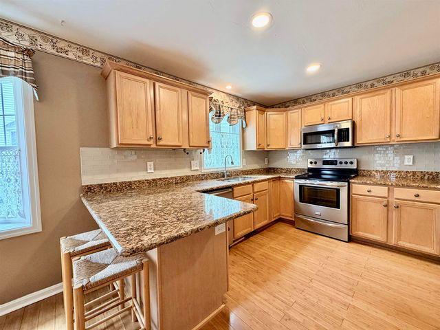 4 Prince Lane, Raymond, NH 03077