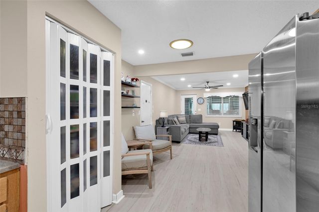 8883 SW 93RD LANE F, Ocala, FL 34481