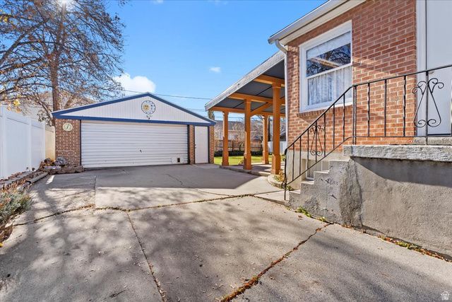 119 W 5878 S, Murray, UT 84107