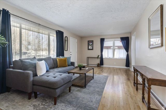 119 W 5878 S, Murray, UT 84107