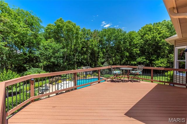 42 Clarksburg Court, Weldon Spring, MO 63304