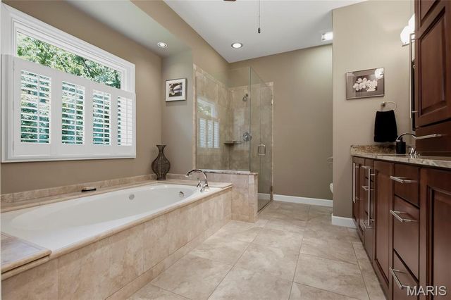 42 Clarksburg Court, Weldon Spring, MO 63304