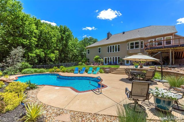 42 Clarksburg Court, Weldon Spring, MO 63304