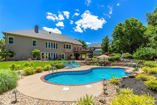 42 Clarksburg Court, Weldon Spring, MO 63304