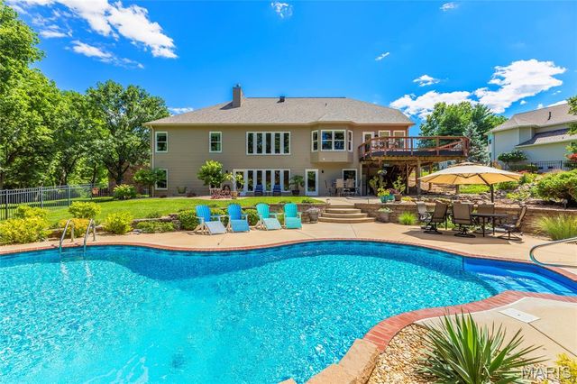 42 Clarksburg Court, Weldon Spring, MO 63304