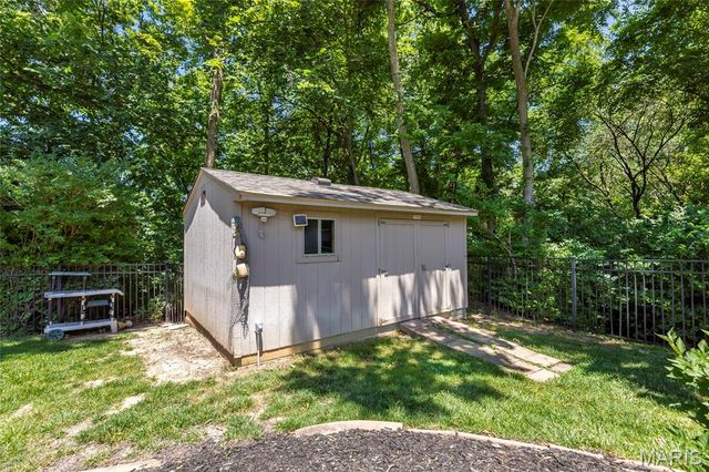 42 Clarksburg Court, Weldon Spring, MO 63304