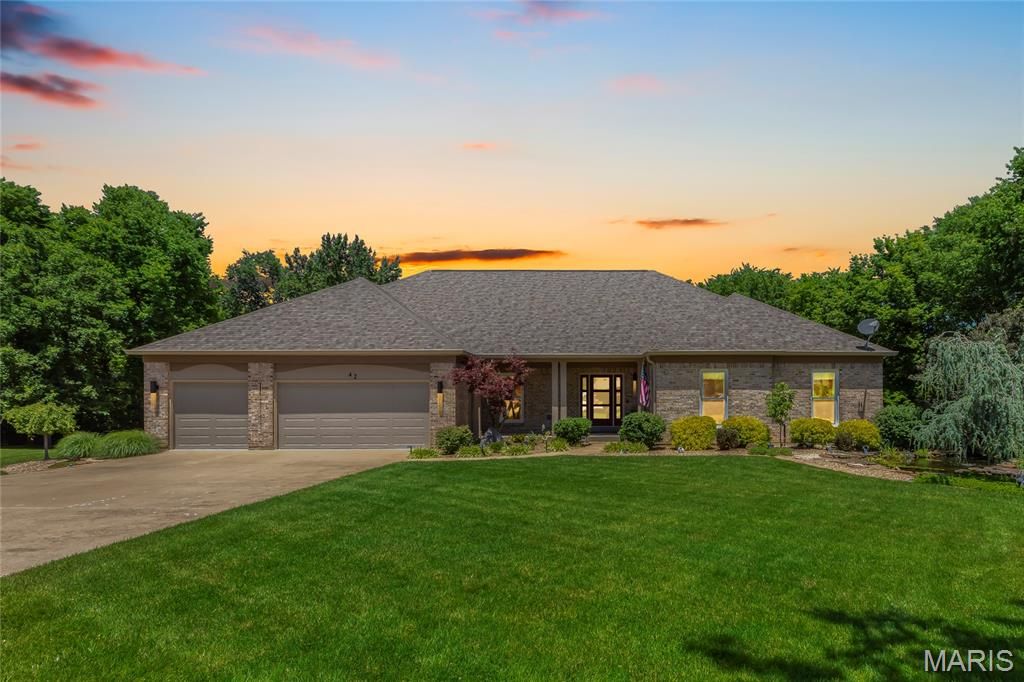42 Clarksburg Court, Weldon Spring, MO 63304