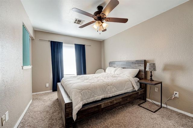 743 W Juniper Drive, Mustang, OK 73064