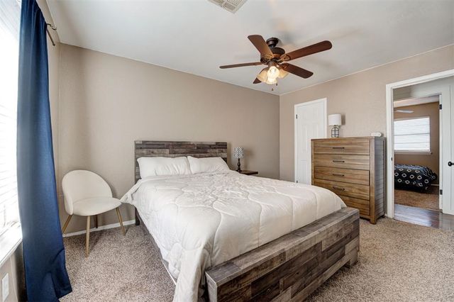 743 W Juniper Drive, Mustang, OK 73064