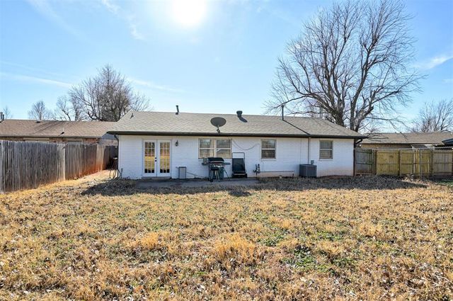 743 W Juniper Drive, Mustang, OK 73064