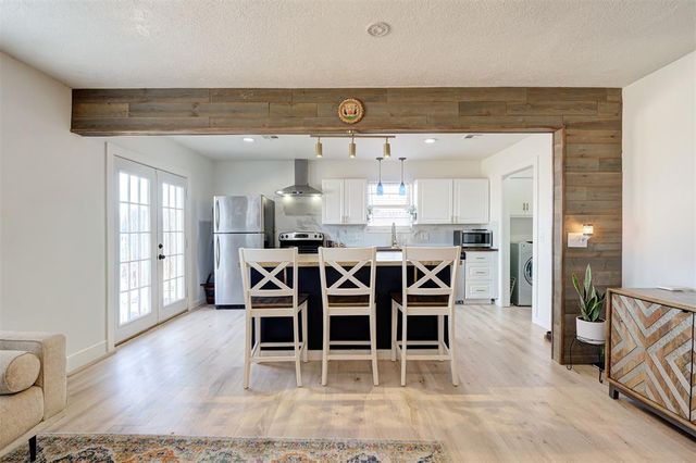 743 W Juniper Drive, Mustang, OK 73064