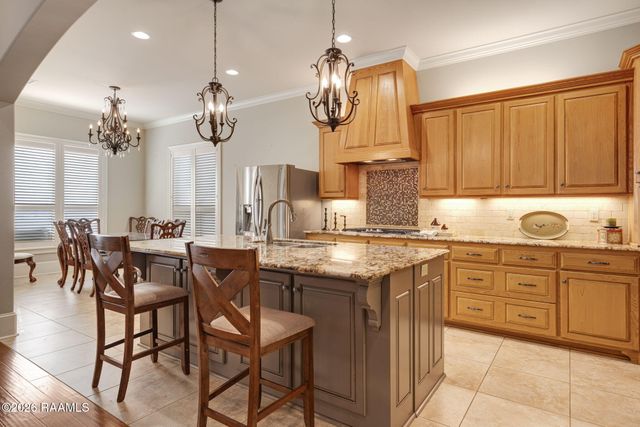 221 Ardenwood Drive, Lafayette, LA 70508