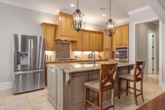 221 Ardenwood Drive, Lafayette, LA 70508