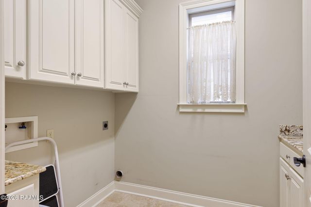 221 Ardenwood Drive, Lafayette, LA 70508