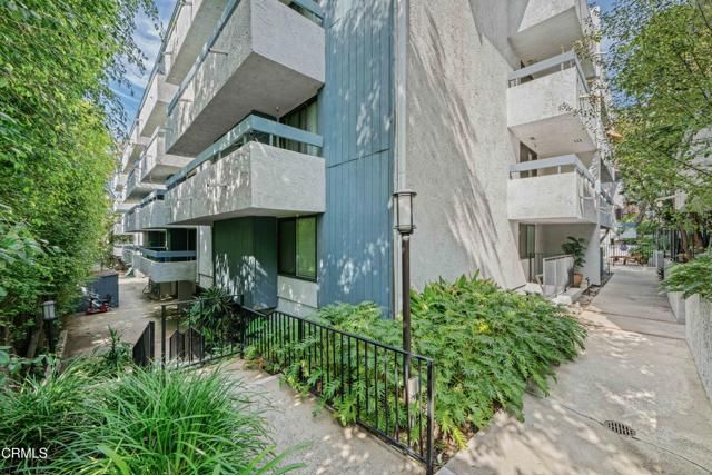 355 S Marengo Avenue 402, Pasadena, CA 91101