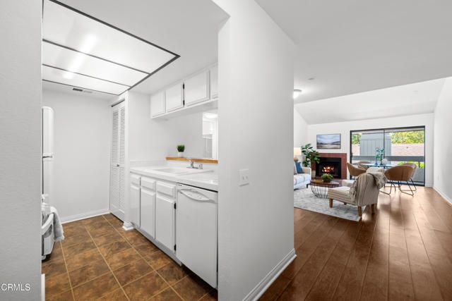 355 S Marengo Avenue 402, Pasadena, CA 91101