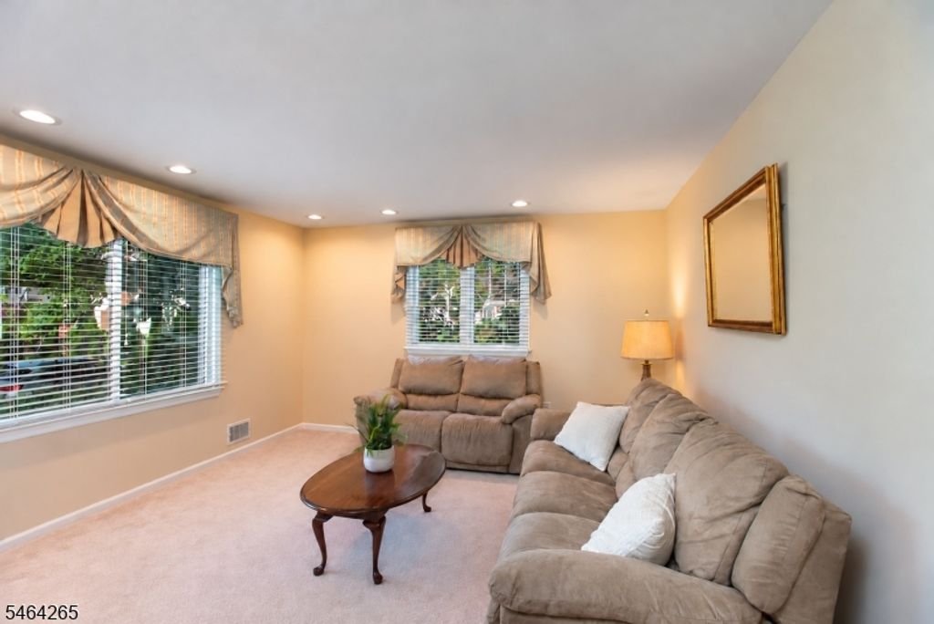 66 Perrine Pike, Hillsborough Twp., NJ 08844 — photo 4