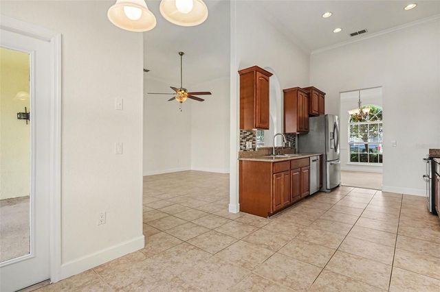 314 TERRANOVA BOULEVARD, Winter Haven, FL 33884