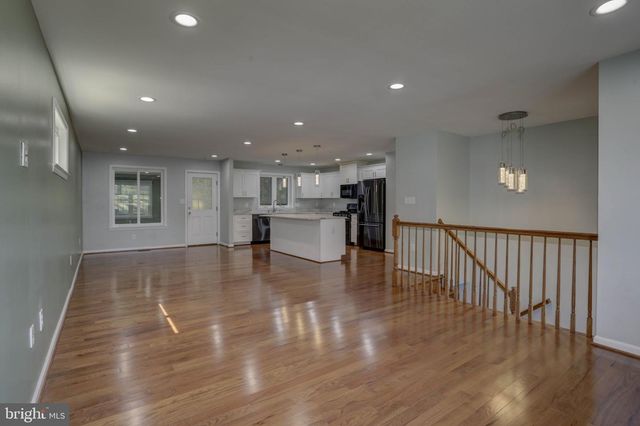 1007 VENICE DR, Silver Spring, MD 20904