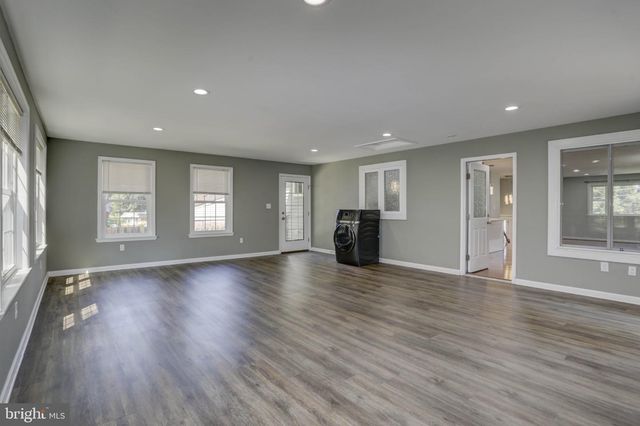 1007 VENICE DR, Silver Spring, MD 20904