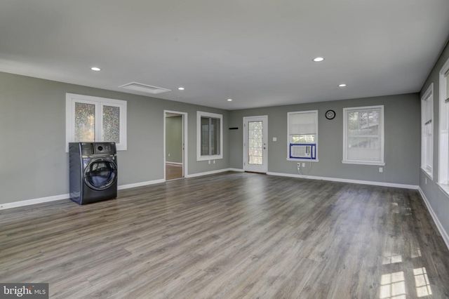 1007 VENICE DR, Silver Spring, MD 20904