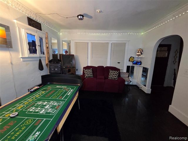 253 Grove Street, Highland Park, MI 48203