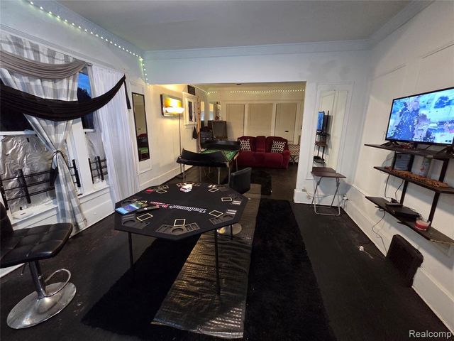 253 Grove Street, Highland Park, MI 48203