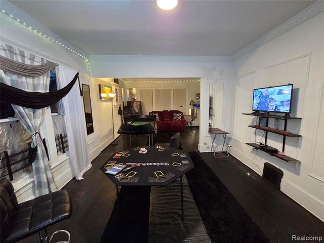253 Grove Street, Highland Park, MI 48203