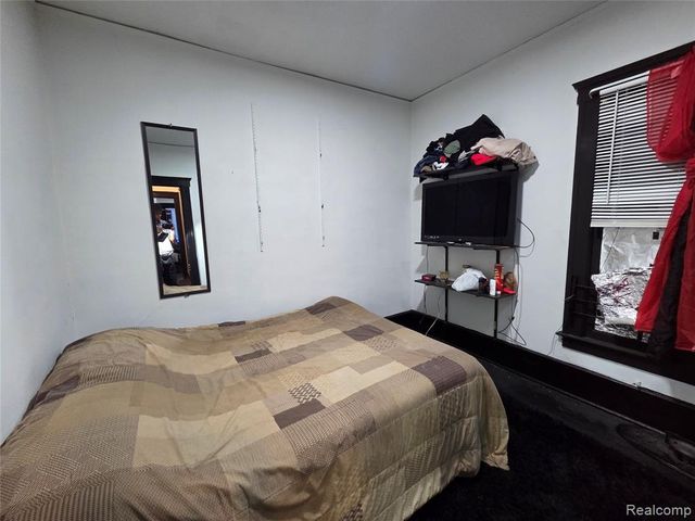 253 Grove Street, Highland Park, MI 48203
