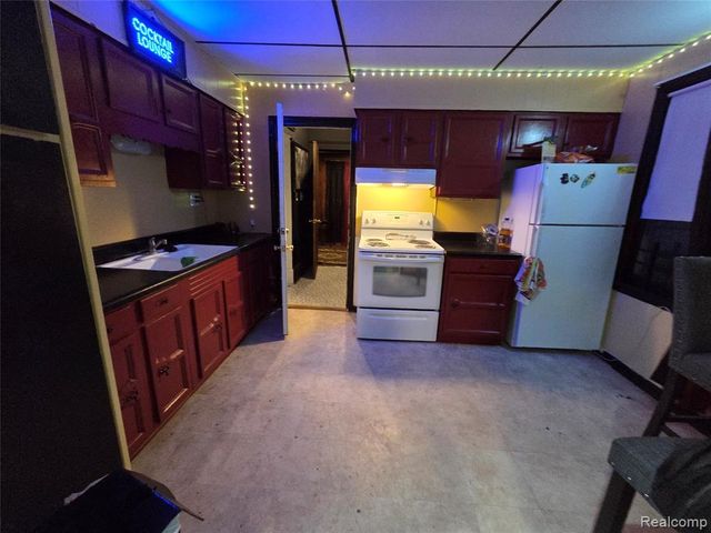 253 Grove Street, Highland Park, MI 48203