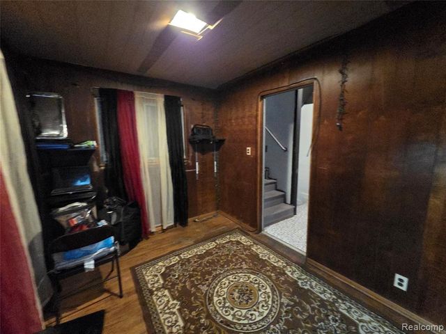 253 Grove Street, Highland Park, MI 48203