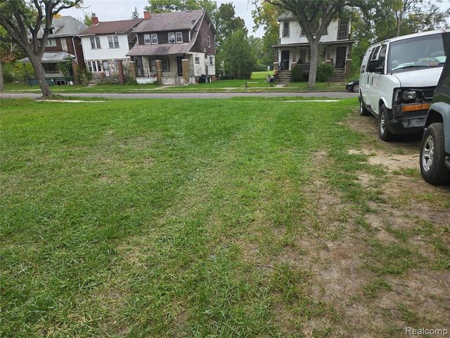 253 Grove Street, Highland Park, MI 48203