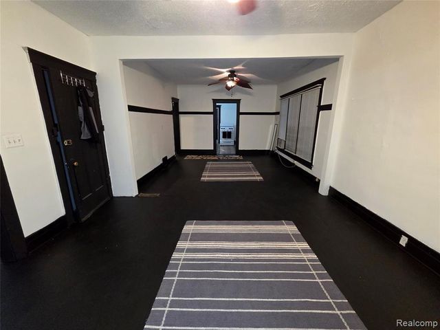 253 Grove Street, Highland Park, MI 48203