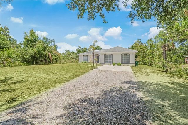2921 2nd AVE SE, Naples, FL 34117