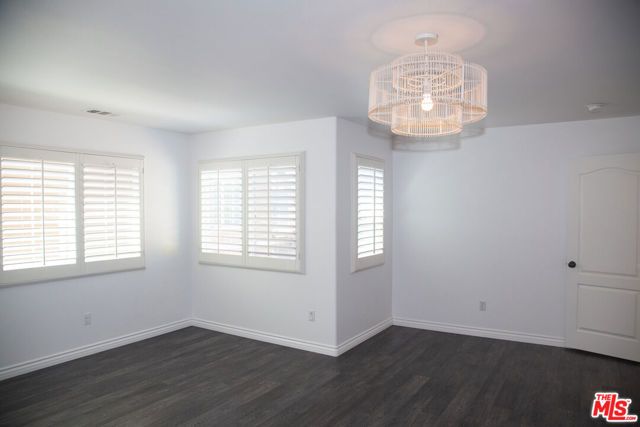 9135 S Cullen Way, Inglewood, CA 90305
