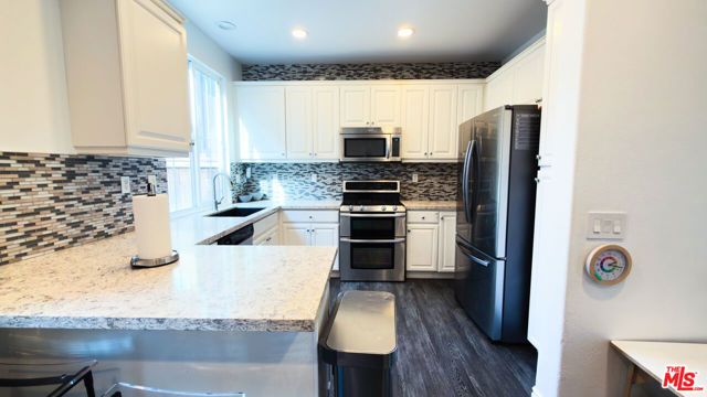 9135 S Cullen Way, Inglewood, CA 90305