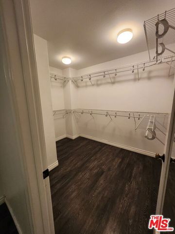 9135 S Cullen Way, Inglewood, CA 90305