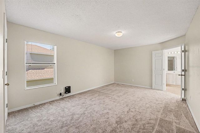 8520 LA ISLA DRIVE, Kissimmee, FL 34747