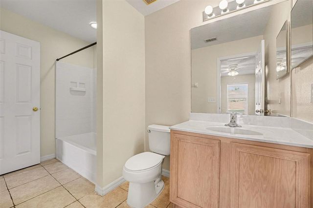 8520 LA ISLA DRIVE, Kissimmee, FL 34747